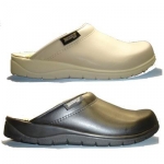 Leather clog