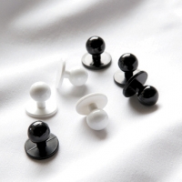 Removable stud buttons